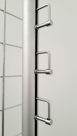 Ekspozytor naścienny na 18 szt.